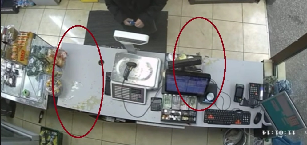 VIDEO O tânără vânzătoare, din Constanța, stropită cu urină chiar de o rudă, acuză familia! Mama fetei cere dreptate: vreau să se ia măsuri și împotriva acestei femei!