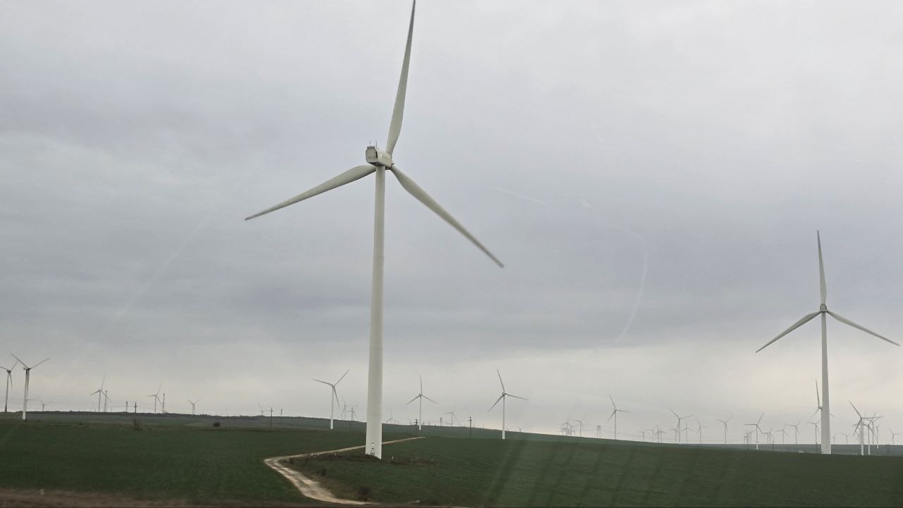 Grupul portughez Greenvolt investește, într-un proiect eolian onshore în Săcele, peste 58 de milioane de euro