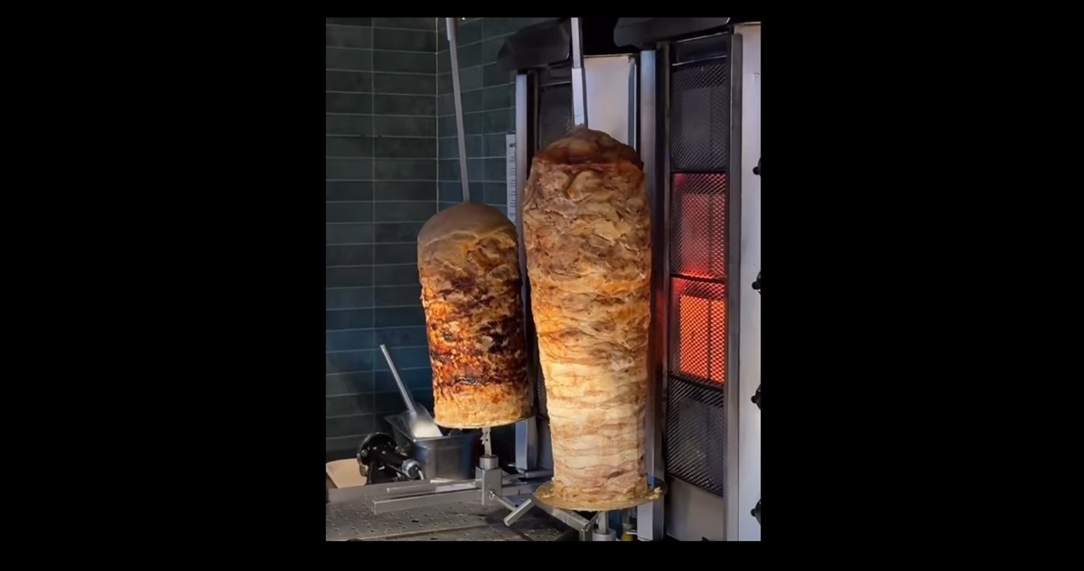 Horia Constantinescu, șeful CJPC Constanța, sfat esențial despre șaorma, kebab sau carne rotisată: Asta nu mai ține de gust, ci de siguranță alimentară