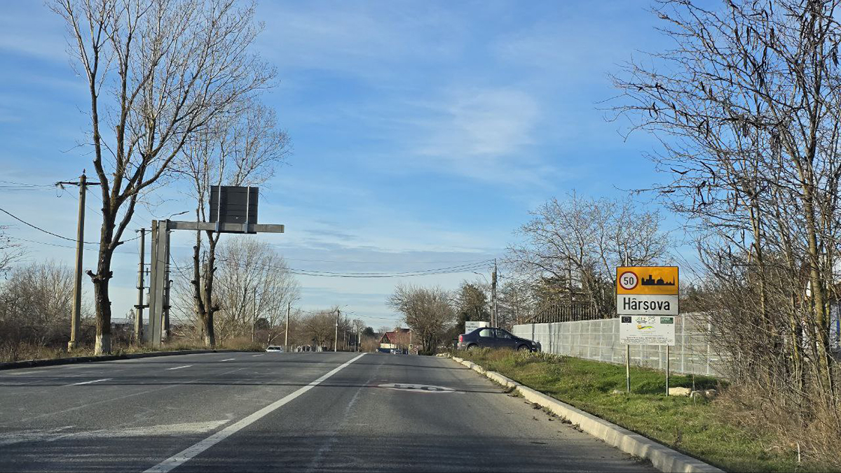 TENSIUNI între agenții economici și primărie, la Hârșova: Un fost consilier local acuză încercări de blocare a accesului rutier în zona fostului CAP! A fost sesizată și Poliția