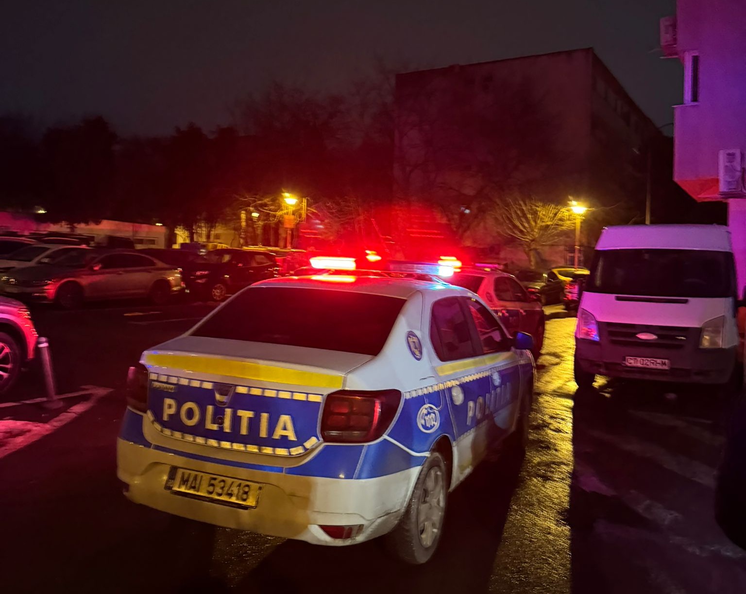 Minor lovit de un autoturism pe aleea de acces a unui complex comercial din Constanța. Iată cum a avut loc accidentul