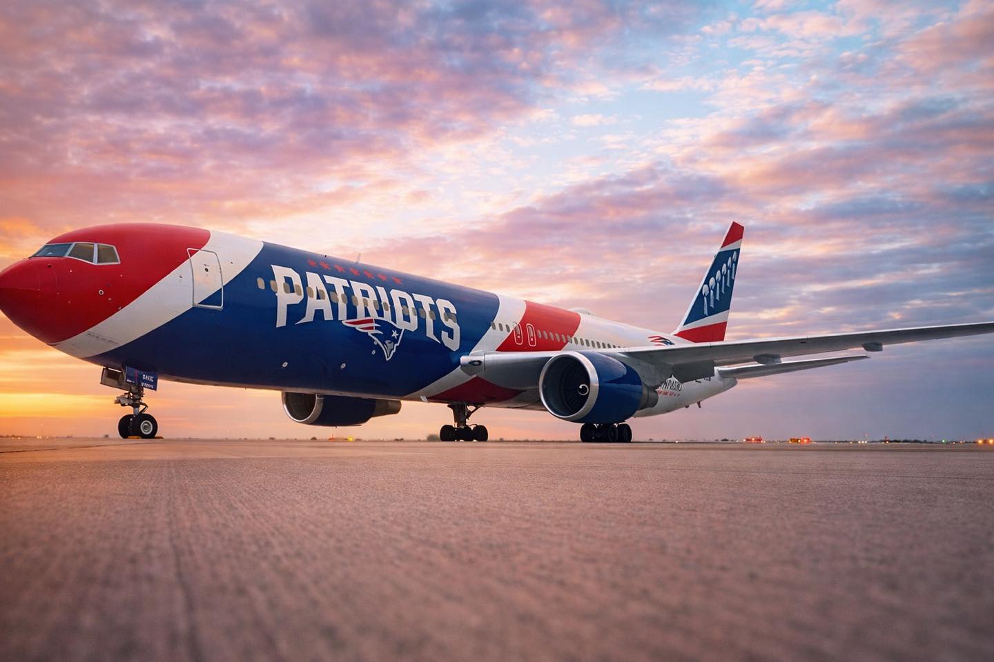 Aeronavă aparținând echipei New England Patriots, pe Aeroportul Mihail Kogălniceanu: Care este scopul misiunii sale