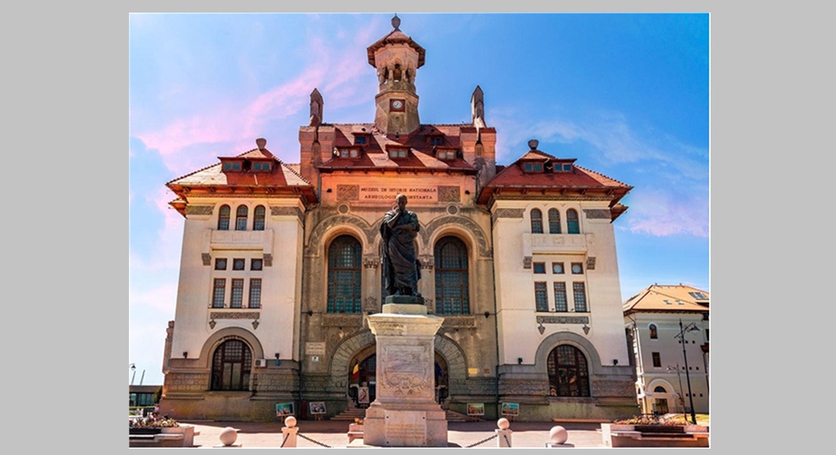 FOTO Încep lucrările de reabilitare la sediul Muzeului de Istorie Națională și Arheologie! Va fi restaurată și fresca din Aula Adrian Rădulescu. Povestea impresionantei clădiri