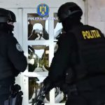 Percheziții în Tulcea: Armă și muniție, descoperite acasă la un bărbat