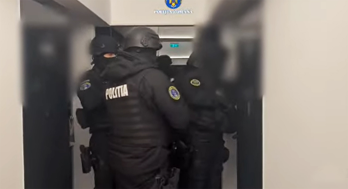 FOTO VIDEO Doi adolescenți de 19 ani, ÎNCĂTUȘAȚI în Tulcea pentru trafic de narcotice! Percheziții în Sarichioi și Mihai Bravu pentru prinderea lor