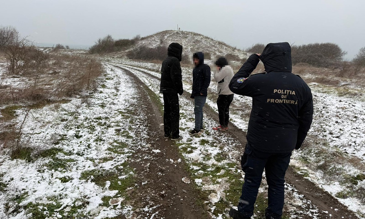 VIDEO Mangalia: Trei cetățeni turci depistați de către polițiștii de frontieră fără documente valabile pentru a călători în spaţiul Schengen