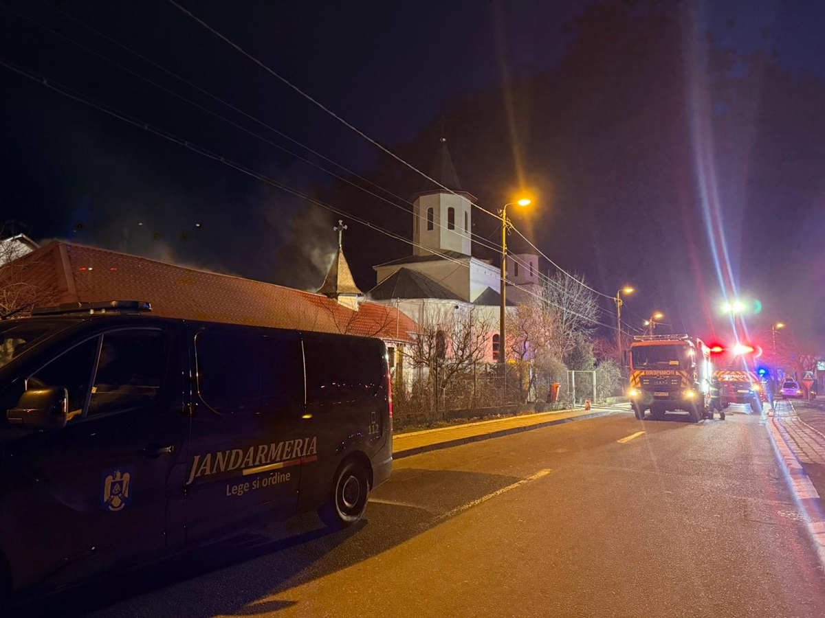 incendiu biserică Tulcea ISU Delta pompieri