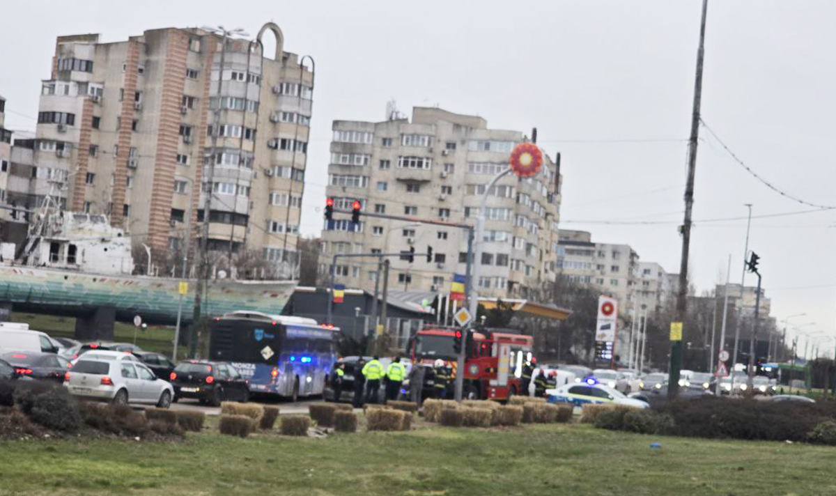Incendiu autoturism la intrarea în Constanța dinspre Ovidiu
