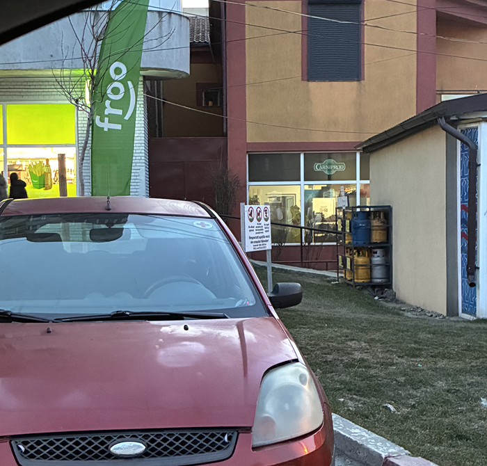 reclamații Năvodari - miros de gaz