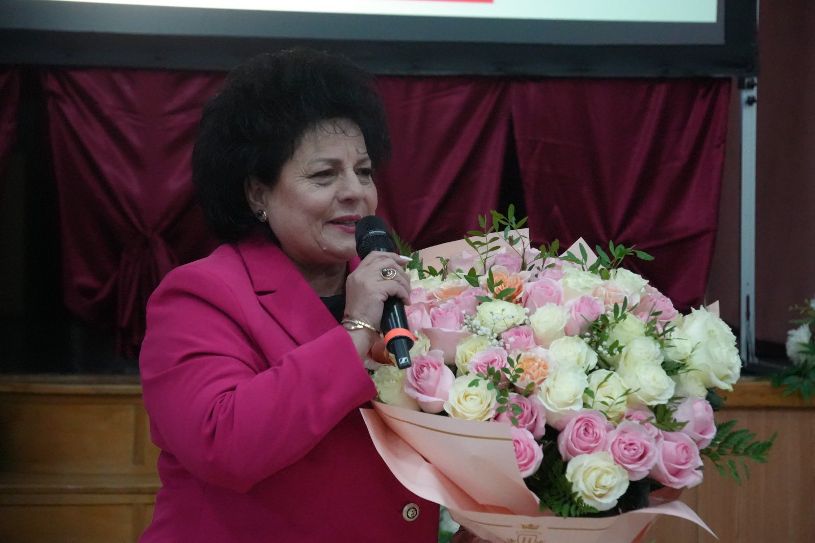 Mariana Gâju, primarul comunei Cumpăna, își aniversează ziua de naștere