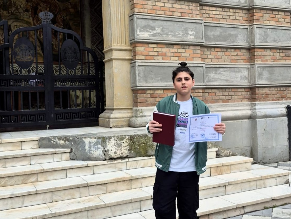 Turtoi Thomas, elev al Școlii Gimnaziale Tudor Arghezi din Năvodari, calificat la etapa națională a Olimpiadei de Religie după un efort impresionant