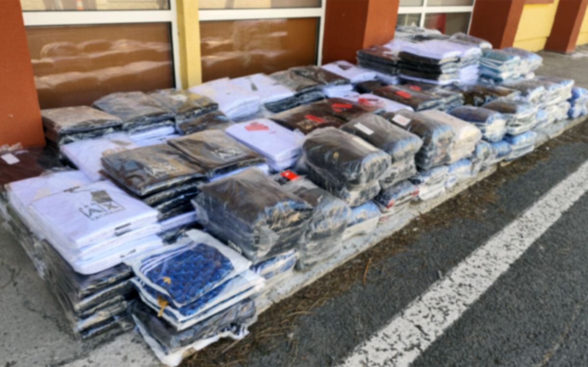 VIDEO Captură RECORD pe DN 38, lângă Negru Vodă: Polițiștii au confiscat produse contrafăcute de 3 milioane de lei