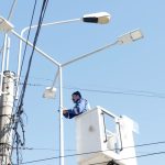 Iluminatul public din Constanța va fi REDUS la 50%, iar autobuzele electrice vor fi încărcate după ora 23.00
