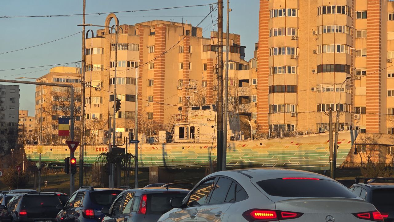 Primăria Constanța anunță o nouă licitație pentru vânzarea deșeurilor feroase provenite din casarea vaporașului de la intrare din Constanța spre Ovidiu
