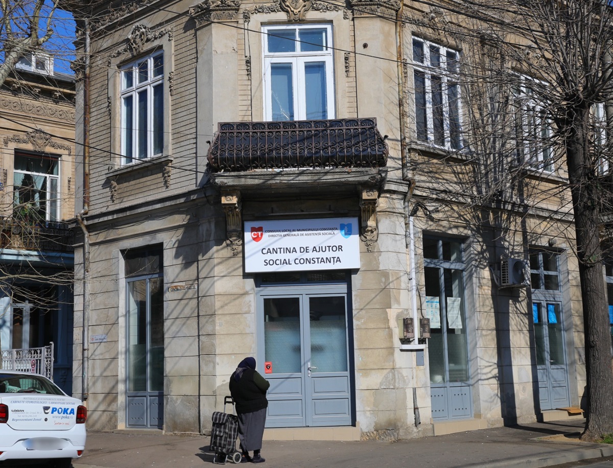 Iată câți constănțeni depind de Cantina de Ajutor Social! Câte persoane primesc hrana la domiciliu