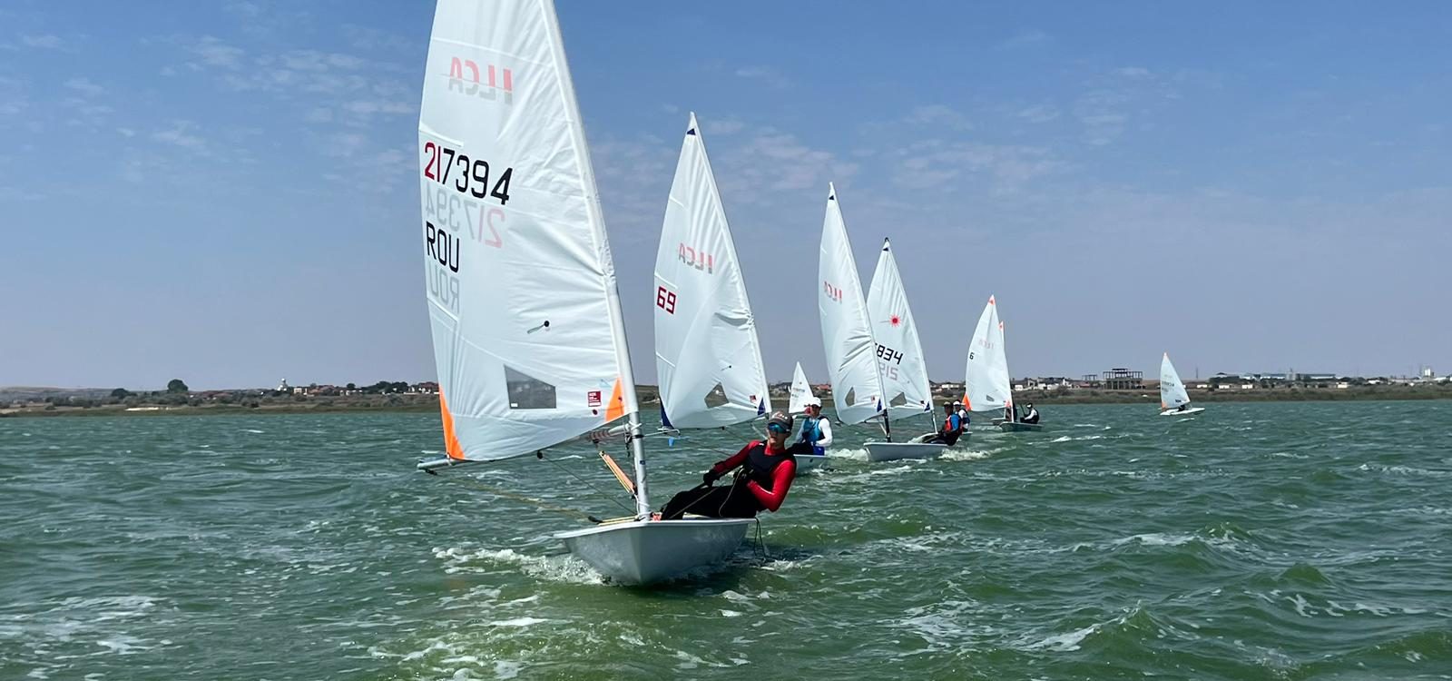 Tinerele speranțe din Constanța, Sara Patache și Ana Maria Hurmuzache, în prim-plan la competițiile internaționale de yachting din luna mai