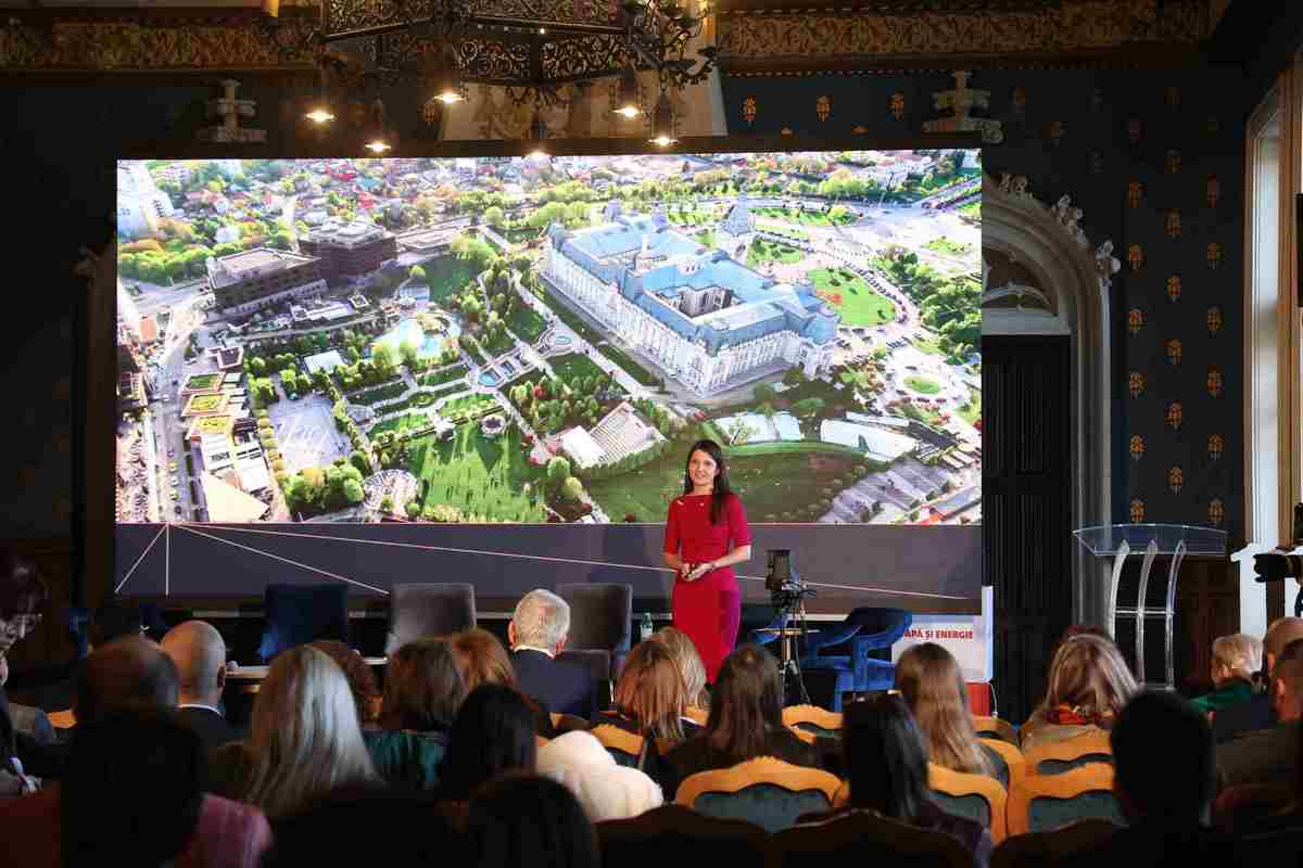 FOTO TILIA – Summitul Orașelor din România a reunit la Iași peste 900 de participanți fizic și online, într-o dezbatere despre viitorul orașelor
