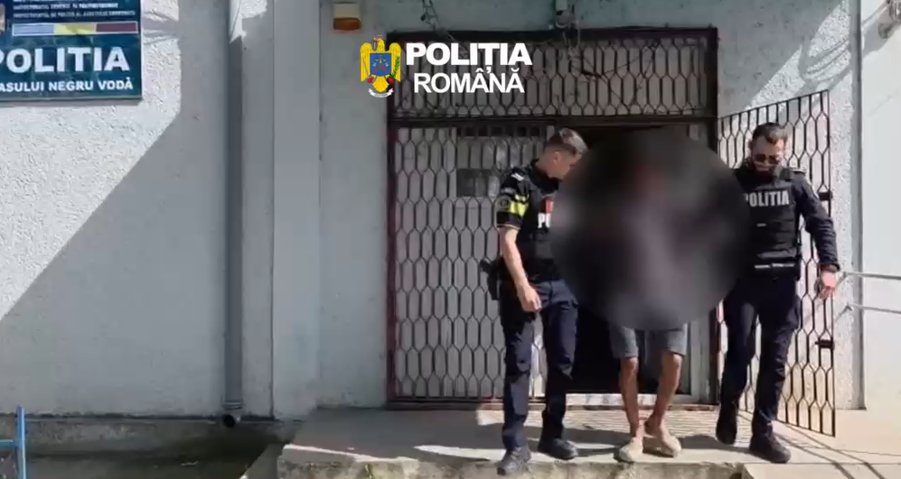 Câinele Aza l-a prins în 30 de minute pe tânărul care a tâlhărit o femeie de 90 de ani, în Chirnogeni: suspectul i-a furat 1.000 de lei