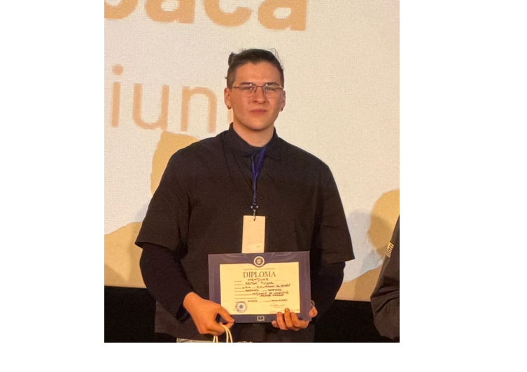 Tinerii excepționali ai Constanței: Tudor Ariton, elev la Colegiul Național Mircea cel Bătrân, olimpic și actor premiat, în lotul internațional de lingvistică APLO