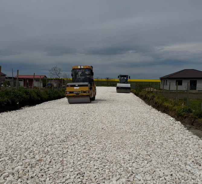 Drumul județean DJ 392, în plin proces de modernizare: lucrările sunt în desfășurare între Pecineaga și Vânători