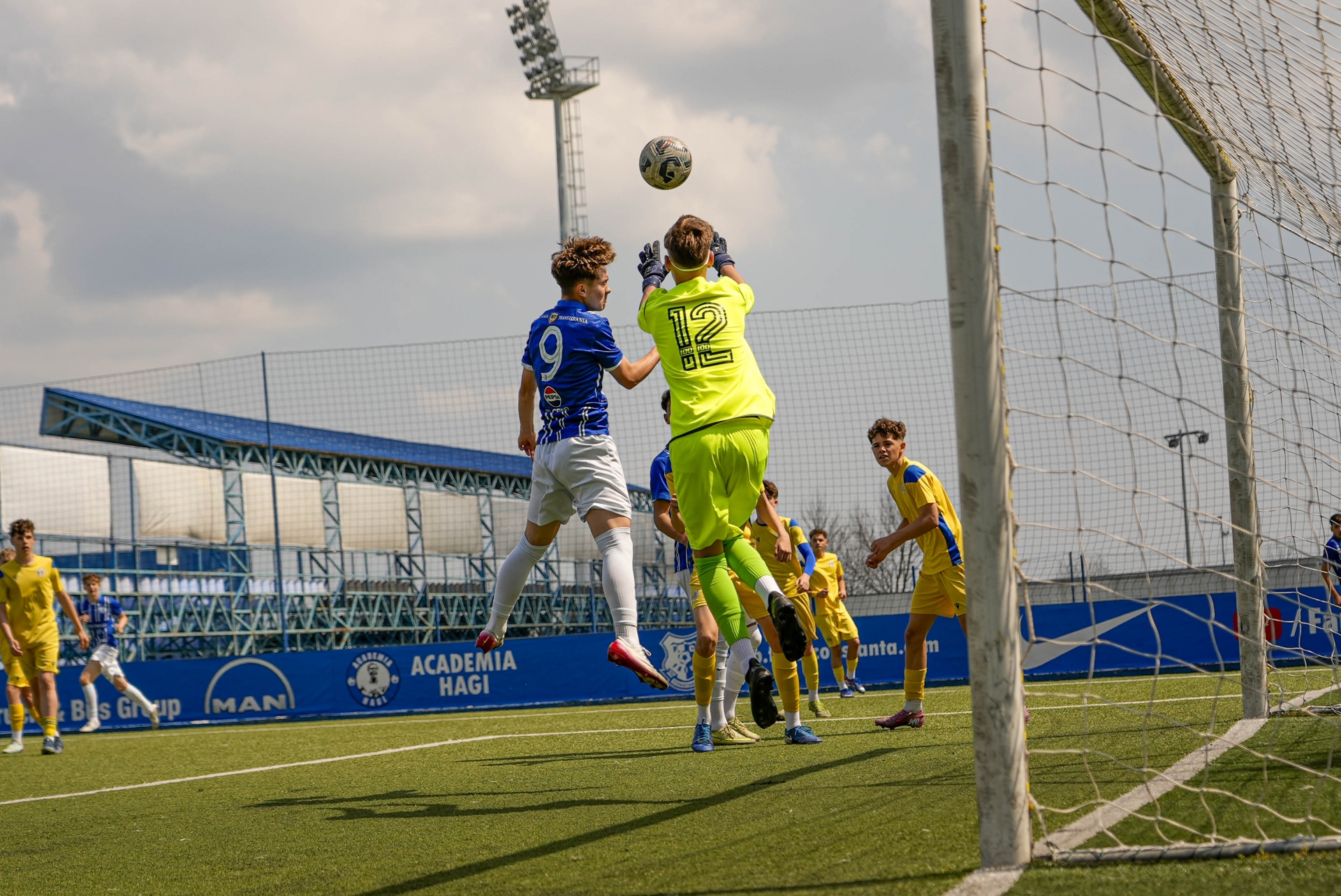 Liga de Tineret a echipei Farul conduce clasamentul din play-off, cu patru etape rămase de disputat din acest sezon
