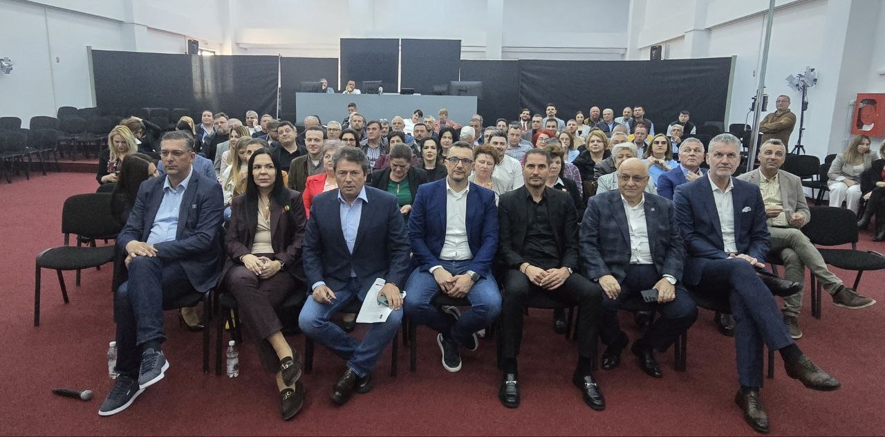 LIVE FOTO UPDATE PSD Constanța, vot decisiv la consultările interne naționale ale social-democraților! Ce primari sunt prezenți și cine sunt cei care lipsesc. Declarații