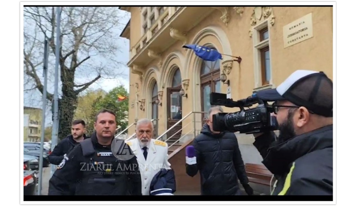 FOTO VIDEO Imagini INCREDIBILE la Judecătoria Constanța! Fosta glorie a tenisului românesc, Ilie Năstase, FLANCAT de jandarmi la divorțul intentat de soția sa, Ioana