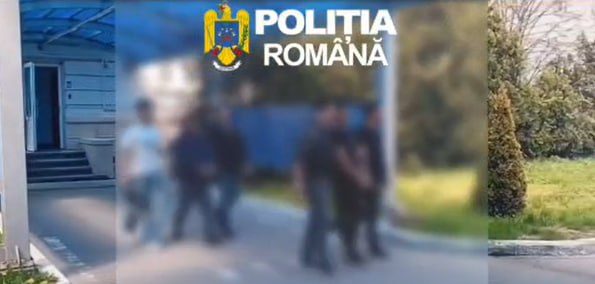 Constanța: Doi tineri au fost arestați după ce au furat un telefon și țigări dintr-un imobil. Vor sta după gratii 30 de zile
