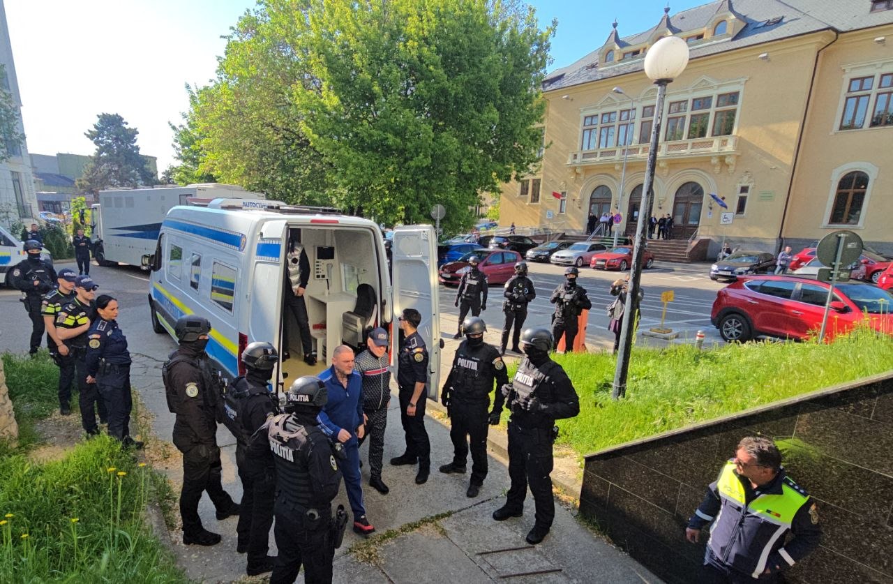 FOTO VIDEO Proces pentru LIBERTATE! Inculpații arestați în dosarul Calul Troian din KM 4-5 s-ar putea întoarce azi acasă