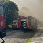 INCENDIU la Mircea Vodă: ARD baloți de paie lângă fostul CAP din Satu Nou