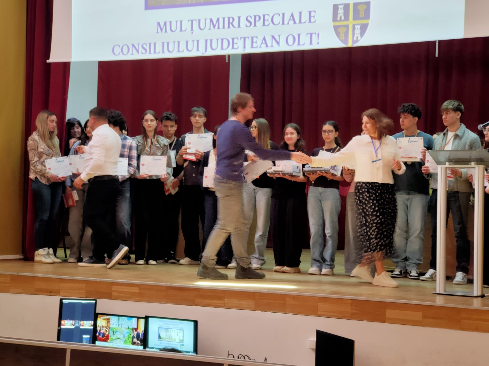 Tudor Durduman-Burtescu medalia de bronz la Concursul Regional Medicii de mâine - Slatina 