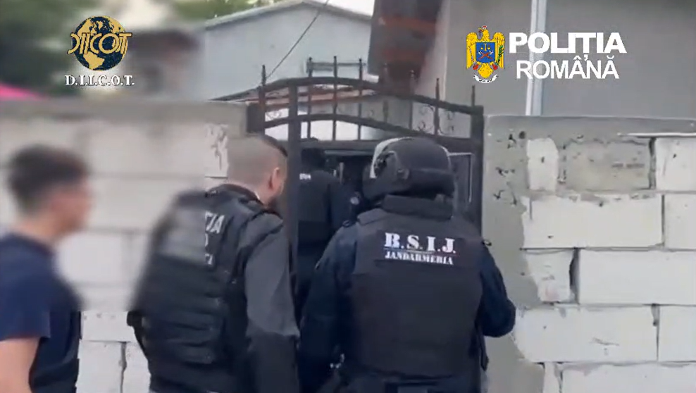 VIDEO DIICOT: Un tânăr care își obliga concubina să se prostitueze a fost reținut. Victima a încercat să fugă în repetate rânduri