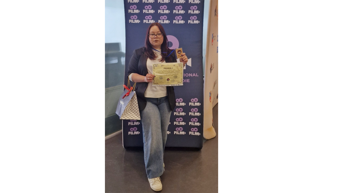 Angeline-Marie Paraschiv de la Colegiul Național de Arte Regina Maria a obținut premiul I la concursul național FILMMIC