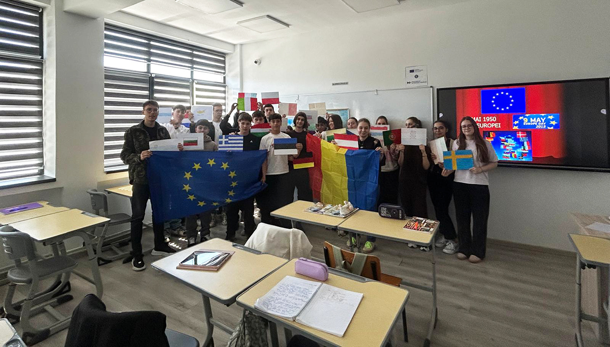 Ziua Europei, sărbătorită la Liceul Teoretic Nicolae Bălcescu