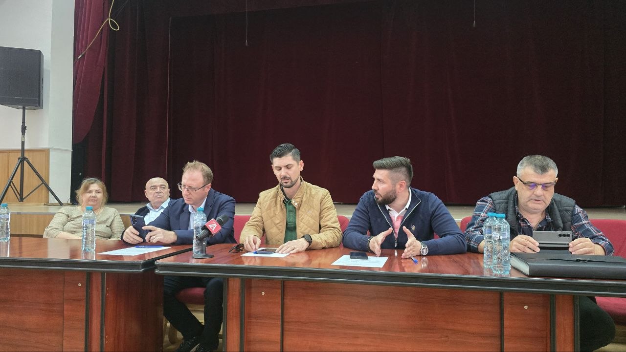 LIVE FOTO VIDEO Consiliul Local Cernavodă, convocat în ședință extraordinară, pentru desemnarea viceprimarului. Reorganizarea primăriei, a treia oară pe ordinea de zi