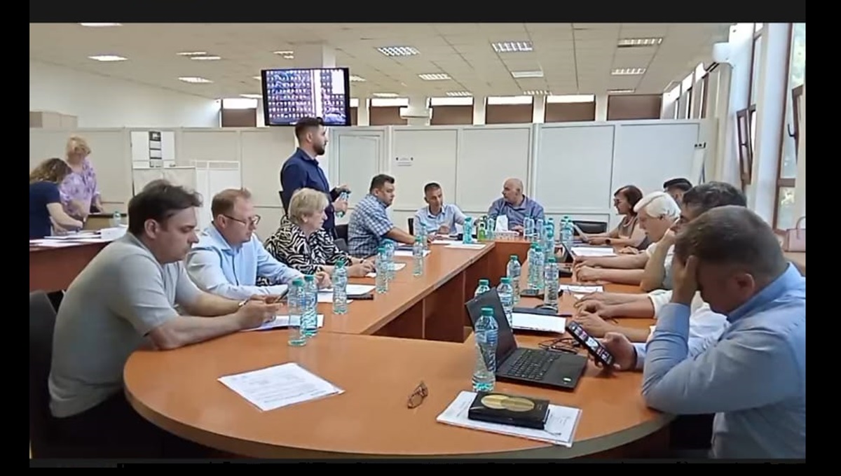 SCANDAL în ședința de consiliu local la Cernavodă: consilierii au votat DEMITEREA lui Cătălin Marian Apostol!