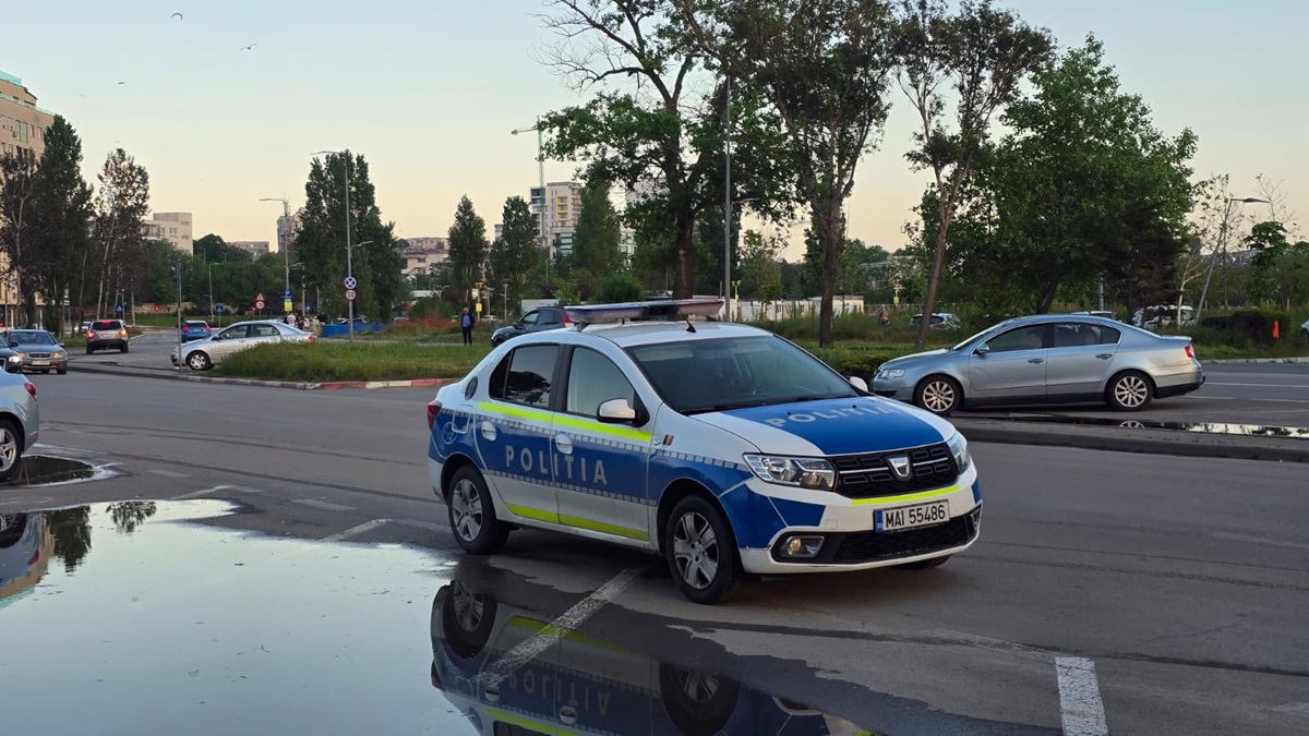 Șofer aghesmuit bine, băgat o noapte la beci de polițiștii din Năvodari! Avea și permisul suspendat și fusese condamnat tot pentru alcool