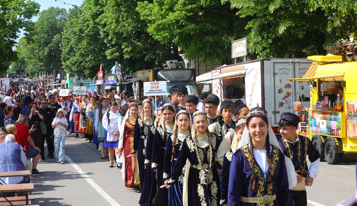 Constanța Multietnică Parada Etniilor și a Costumelor Tradiționale din Dobrogea