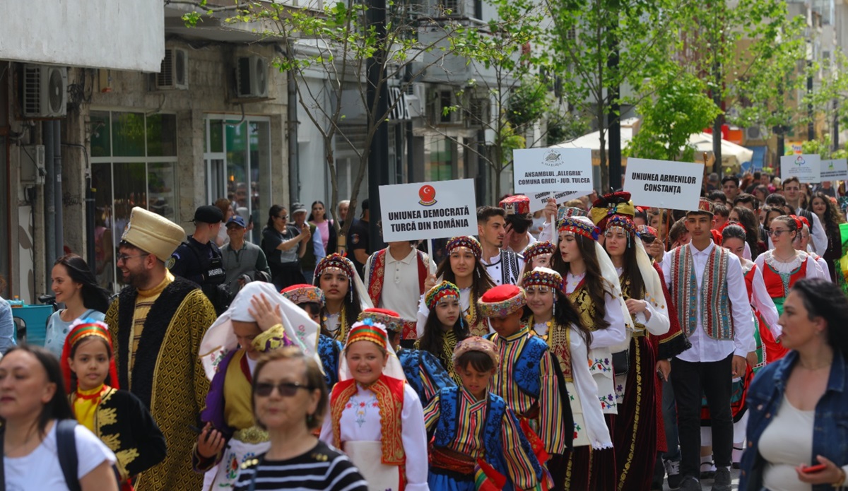 Constanța Multietnică Parada Etniilor și a Costumelor Tradiționale din Dobrogea