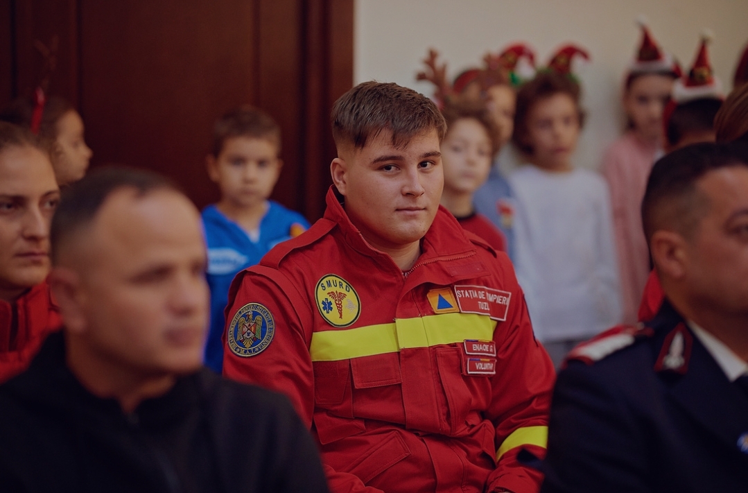 La doar 20 de ani, Enache Gabriel-Cătălin a strâns peste 8.000 de ore de voluntariat și 600 de misiuni de salvare