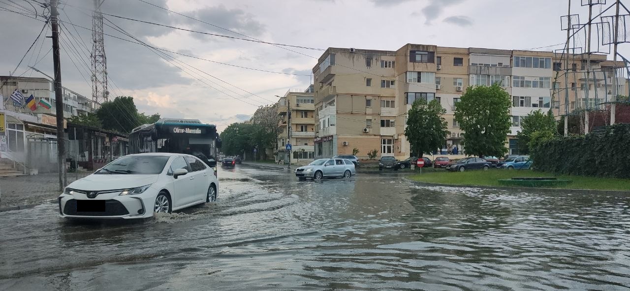 O NOUĂ ALERTĂ cod portocaliu de ploi torențiale: sunt afectate mai multe localități din sudul județului Constanța