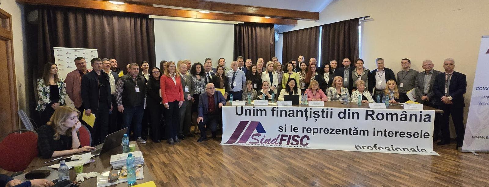 Sindicaliştii din finanţe lansează de astăzi o campanie naţională de acţiuni de protest
