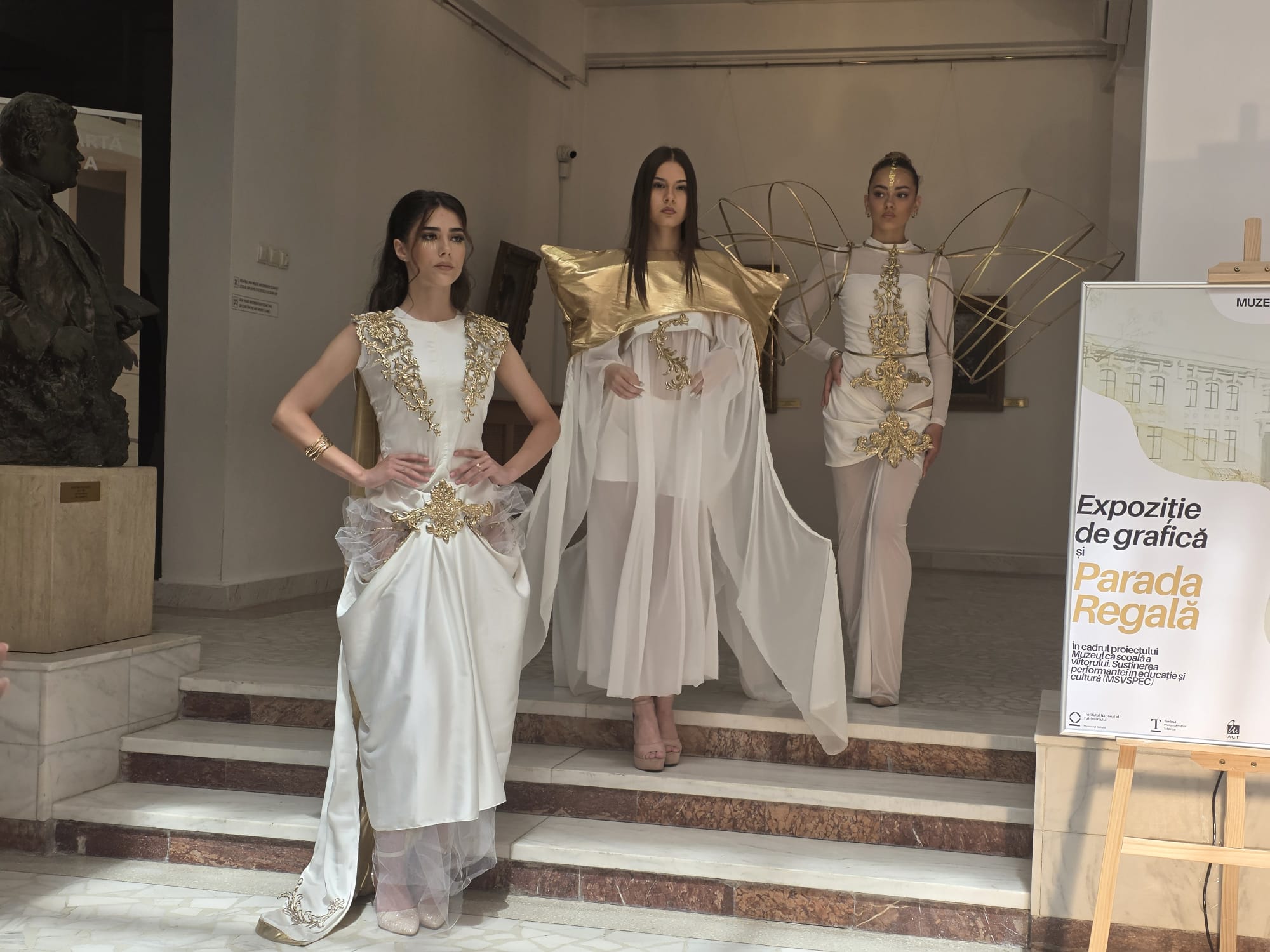 elevii Colegiului Național de Arte Regina Maria