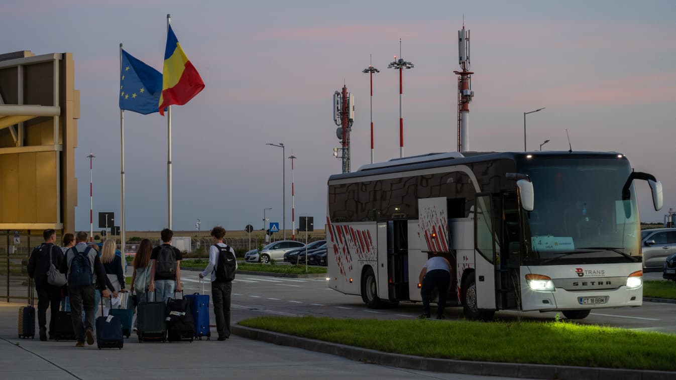 Aeroportul Internațional „Mihail Kogălniceanu” Constanța, pasageri, avion
