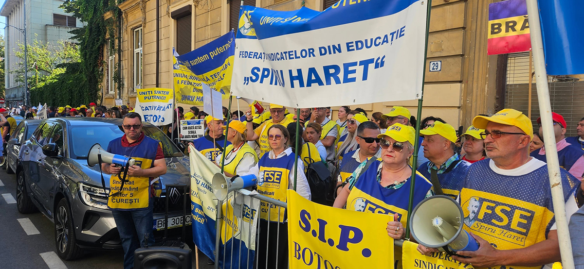 Profesorii ies în stradă: 20.000 de cadre didactice participă la un protest de amploare în fața Guvernului și a Parlamentului