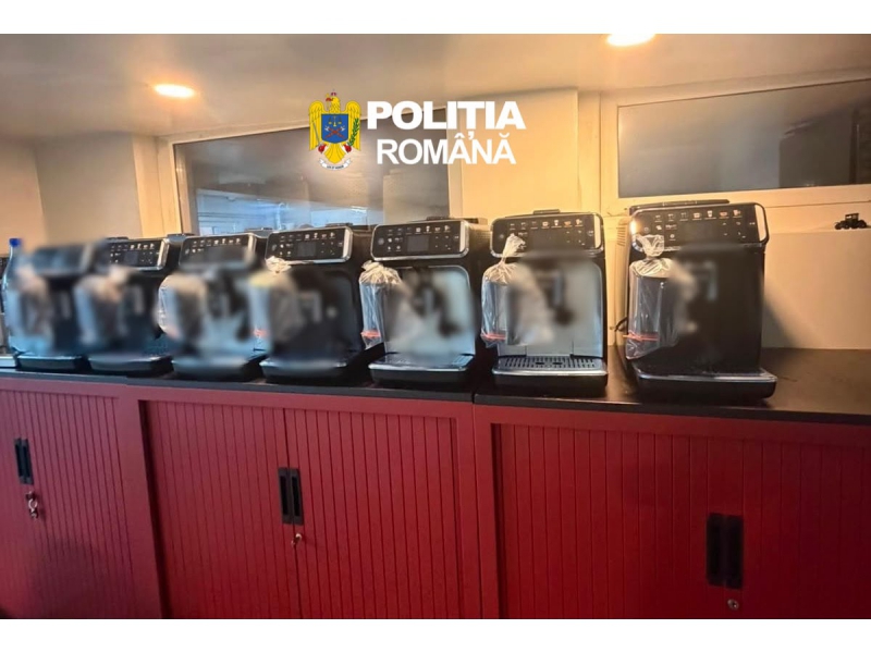 FOTO Percheziții de amploare în patru județe. Aparate de cafea contrafăcute, fabricate cu piese sustrase și deșeuri electronice