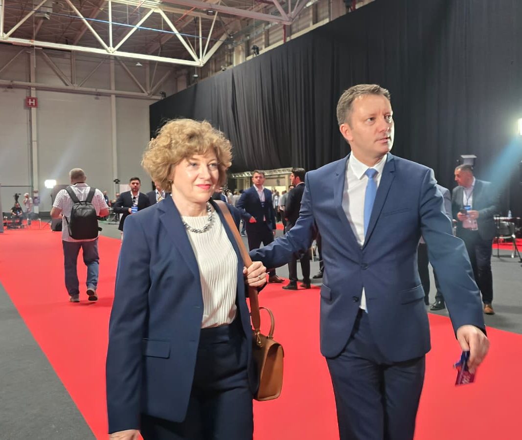 Oana Gheorghiu, atac la Sorin Grindeanu: Ne minte în fiecare zi când spune că PSD este în opoziție