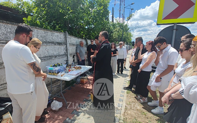 sfințire troiță 2 Mai