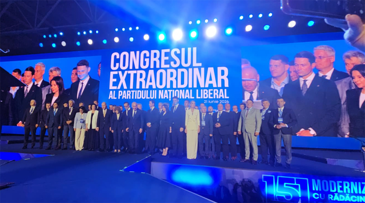VIDEO Florin Mitroi, președintele CJC a urcat alături de echipa Ilie Bolojan, pe scena Congresului PNL
