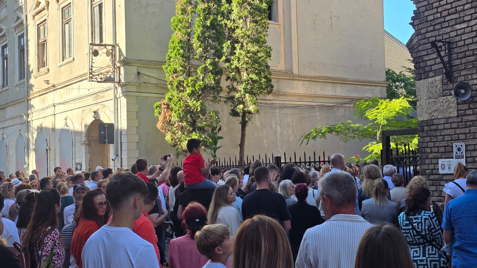 Sărbătoarea Crinilor la Constanța